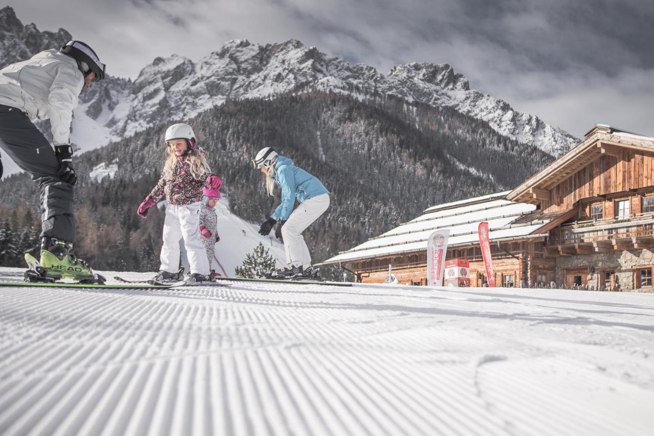 ホテル Loewe Dolomites サン・カンディド エクステリア 写真