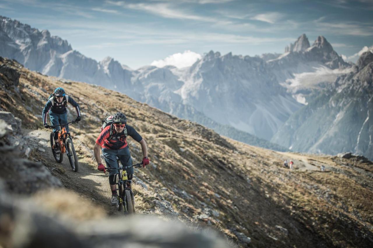 ホテル Loewe Dolomites サン・カンディド エクステリア 写真