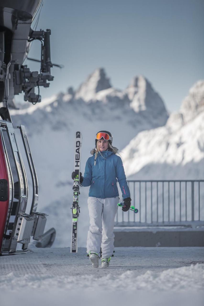 ホテル Loewe Dolomites サン・カンディド エクステリア 写真